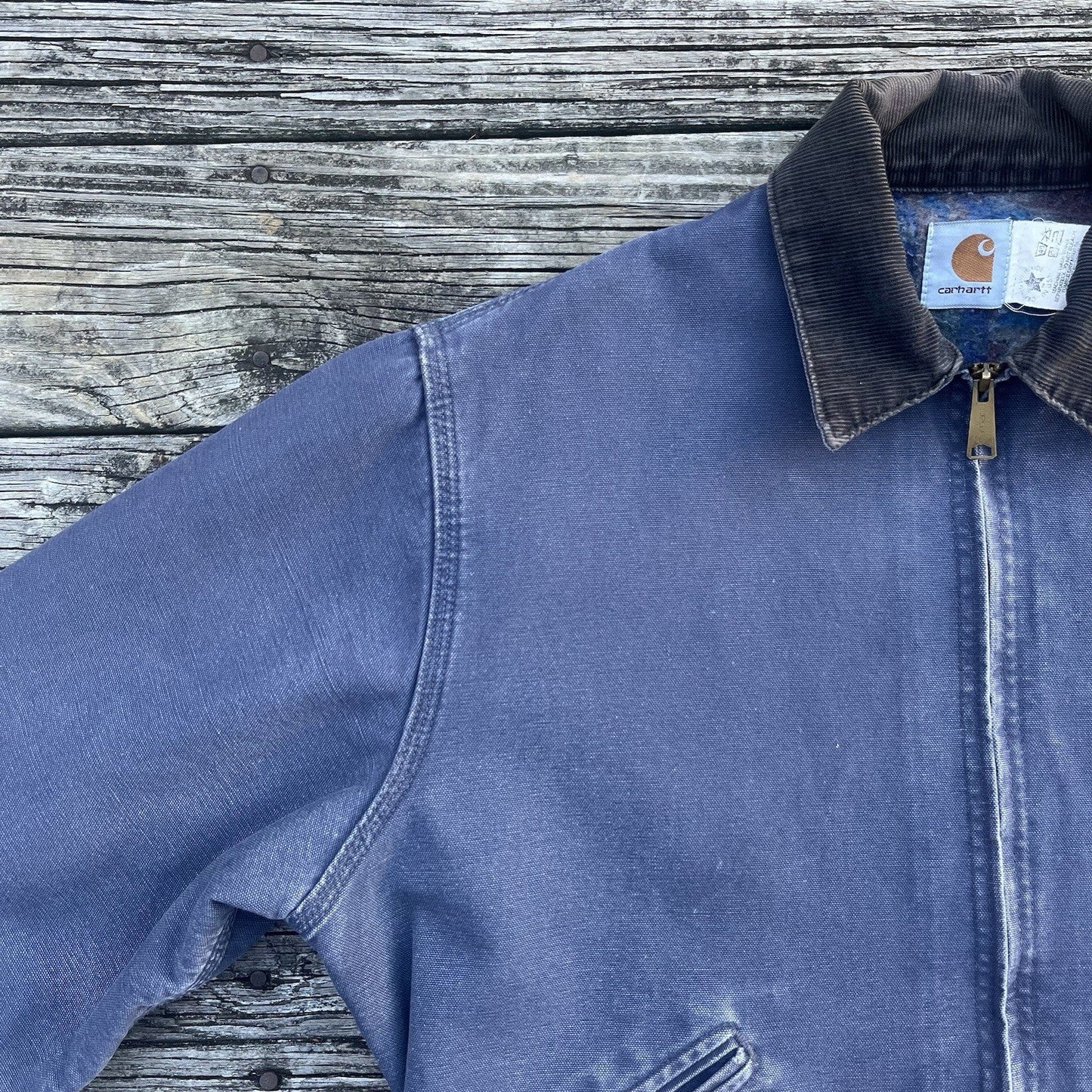 vintage 90’s carhartt j60 ptl aztec lined detroit jacket in petrol size large