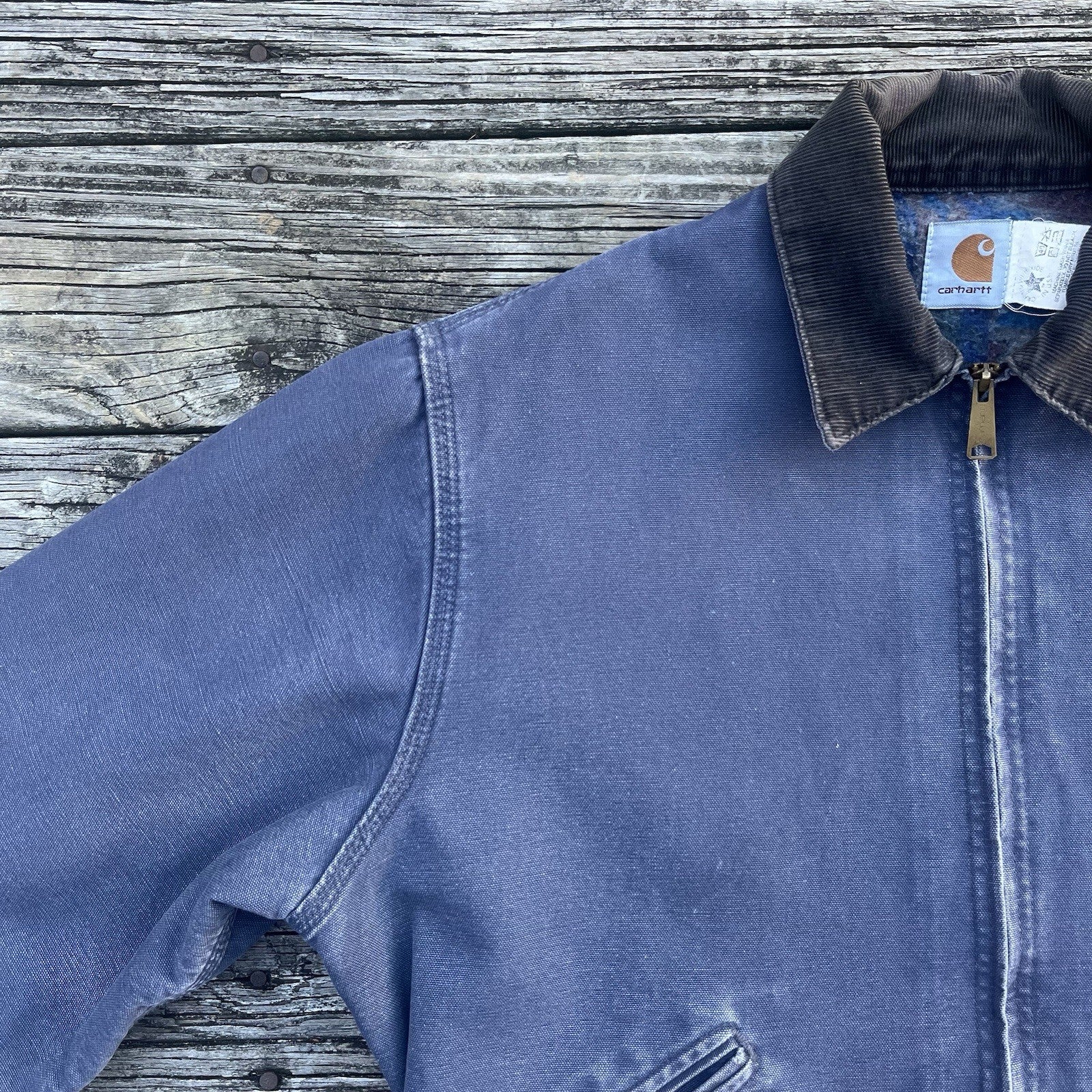 vintage 90’s carhartt j60 ptl aztec lined detroit jacket in petrol size large