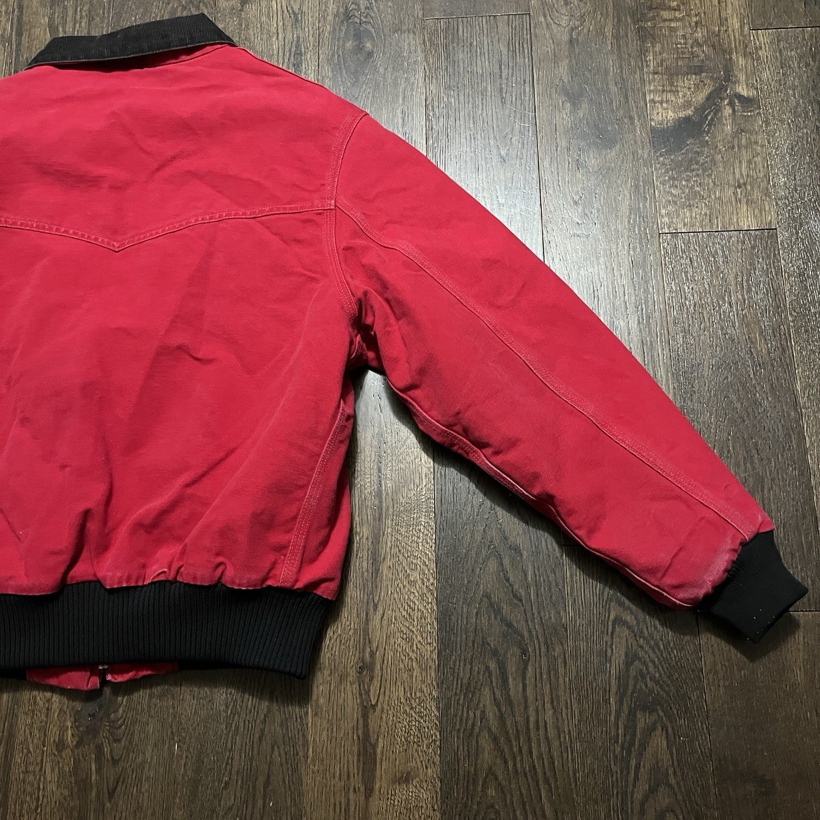 Vintage Red Santa Fe Carhartt Jacket Quilted Lined Barn Coat Size Large Rare